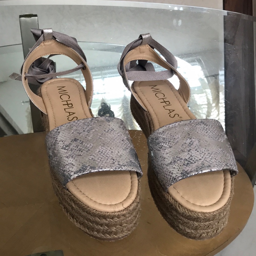 Tall open toe espadrilles